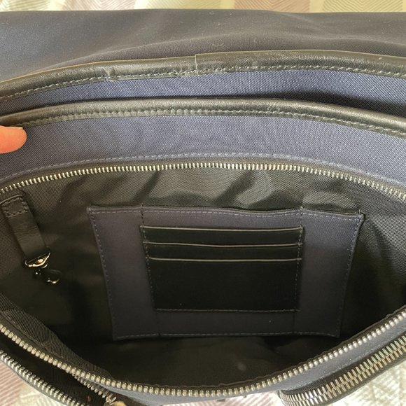 Navy Canvas/Black Leather COACH Messenger Bag - good condition - Picture 6 of 9